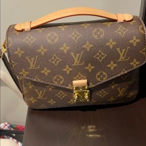 Meet your Posher, Sara